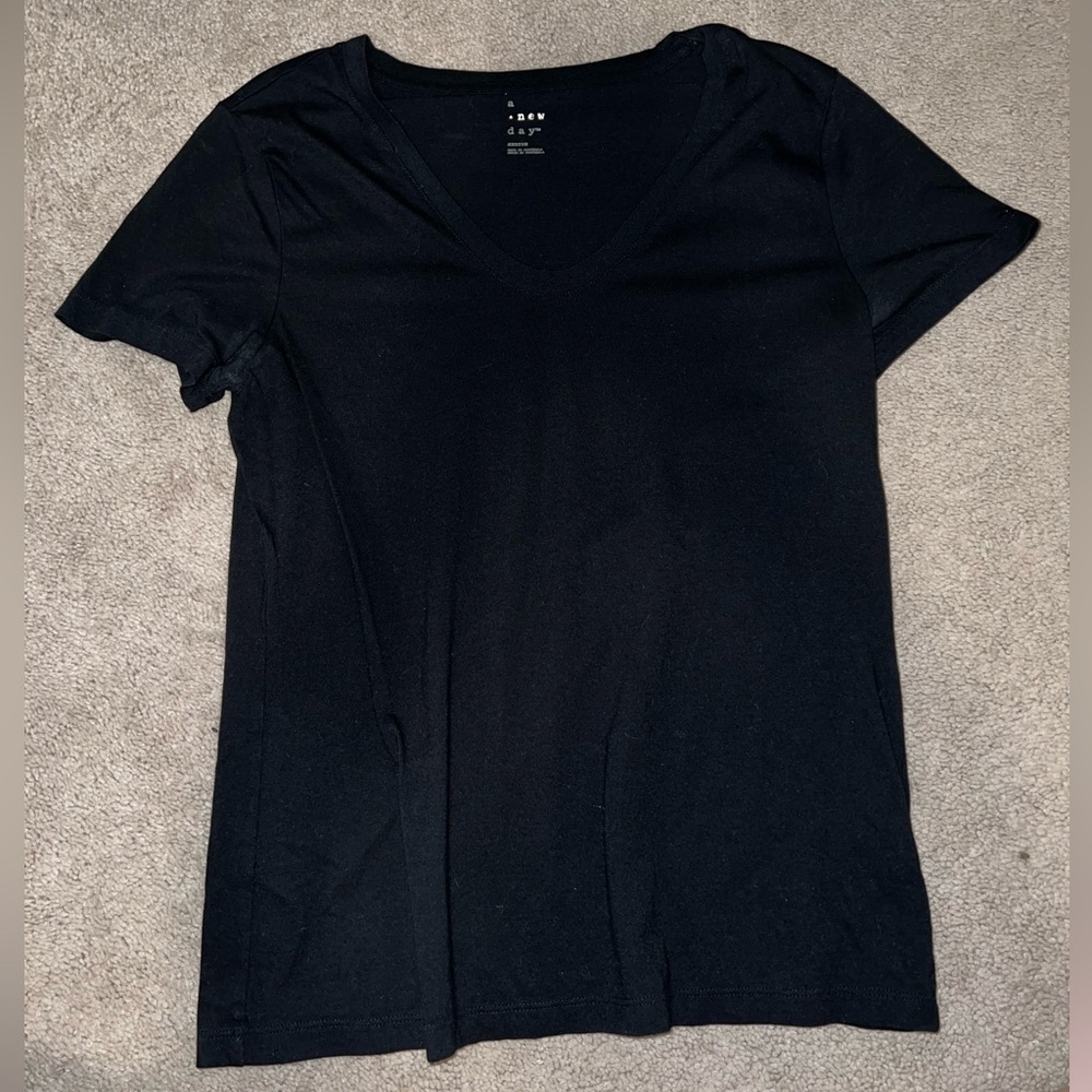a new day Black Short Sleeve Scoop Neck Tee